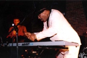 Roy Ayres